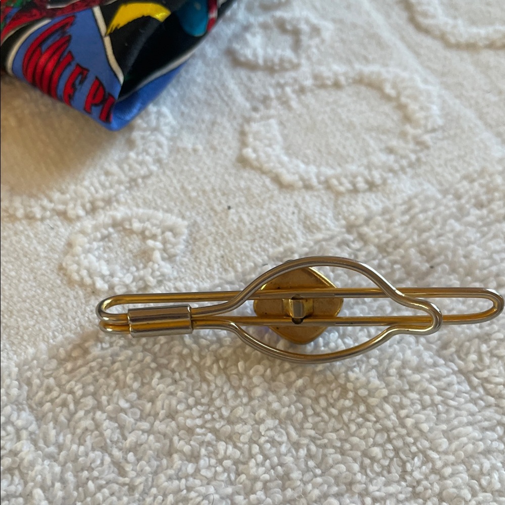 Addiction Golf Theme Tie - Multicolor (And a Vintage Tie Clip - Picture 7 of 7